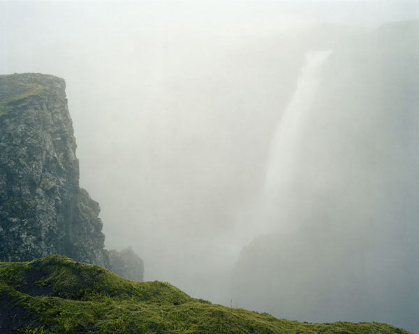 Olaf Otto Becker, The Háifoss waterfall in the rain, 07/2002