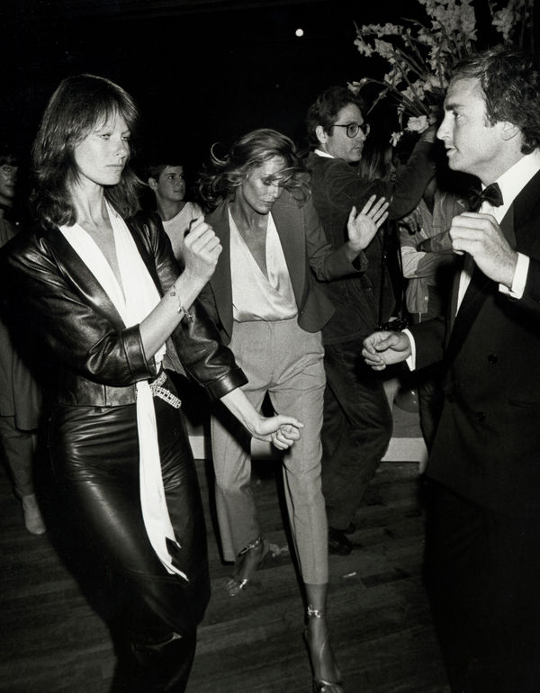 Ron Galella, Susie Forrestal, Lauren Hutton and Lorne Michaels attend Richard Avedon opening at the Metropolitan Museum of Art, New York City, September 13, 1978