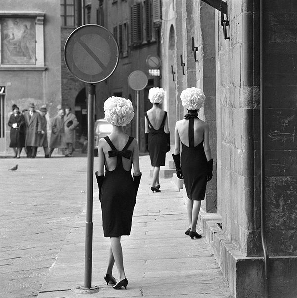 Norman Parkinson, The Italian Collections, Three Little Black Dresses, Florence, for Queen magazine, March, 1961