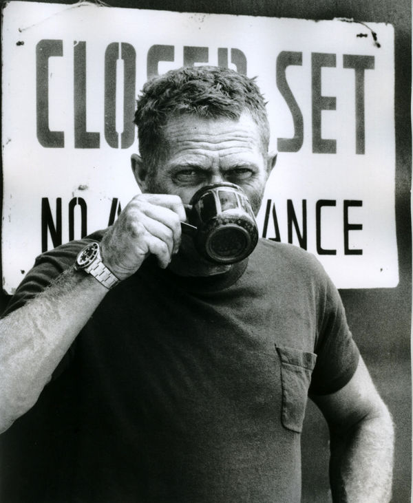 Ron Galella, Steve McQueen taking a break during the shooting of "Papillon", Jamaica, 1973