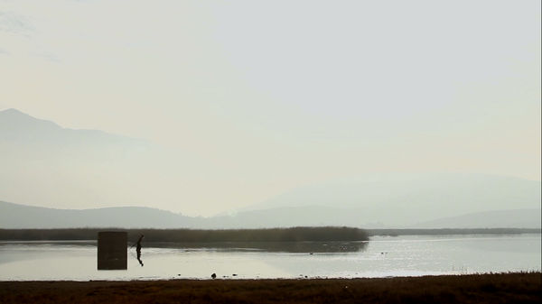 Gimena Castellón-Arrieta Noche – Nada Me Une A Mí Mismo, 2019 Videoperformance, 3:58 minutes. Variable dimensions