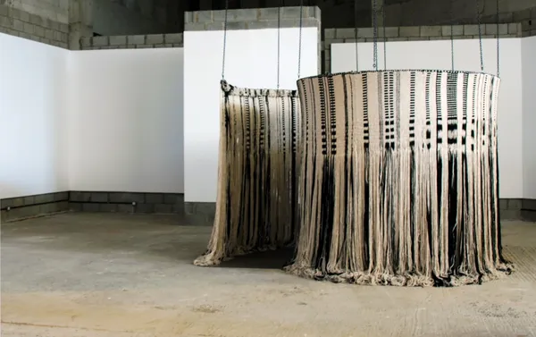 Manal AlDowayan, Sidelines, 2016