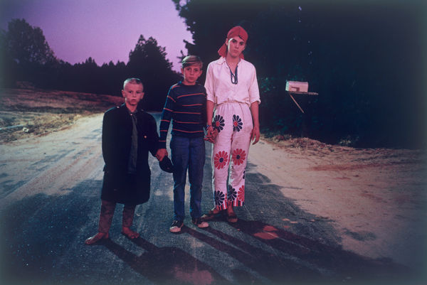 William Eggleston, Outskirts of Morton Mississippi, Halloween, 1971
