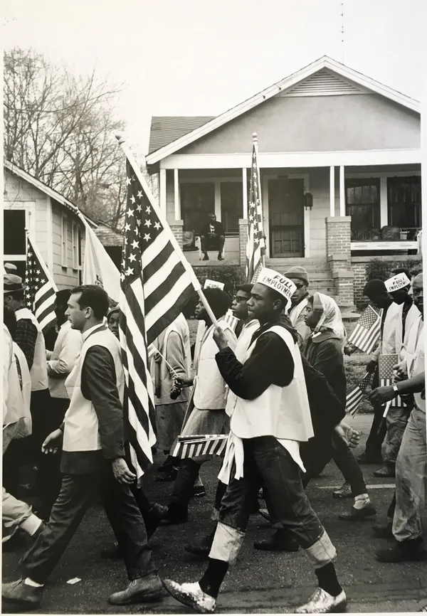 Steve Schapiro, Selma Marchers With Flag Entering Montgomery, 1965