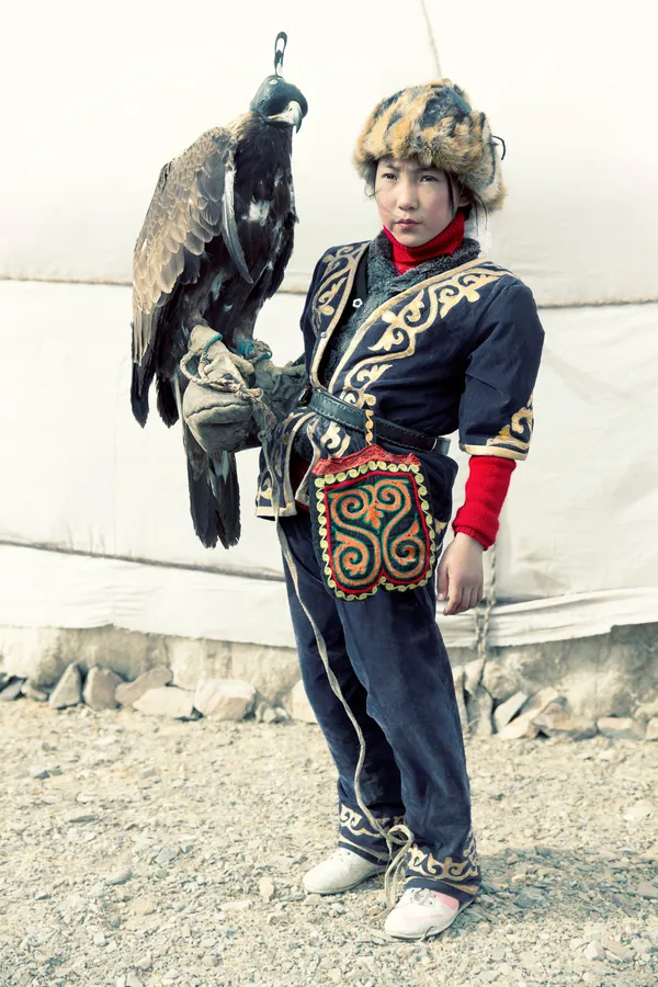 Lyle Owerko, Eagle Hunter #15