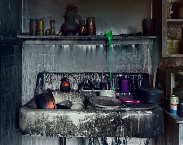 Mitch Epstein, Apartment 304, 398 Main Street, 2001