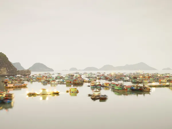 Josef Hoflehner, Floating Village, Vietnam, 2007