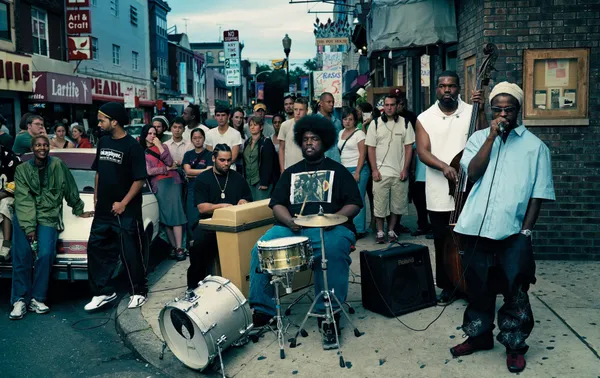 Annie Leibovitz, The Roots, Philadelphia, Pennsylvania, 2000