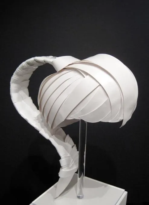 Greg Lotus, Paper-Cut-Project, Paper Tail Wig, 2011