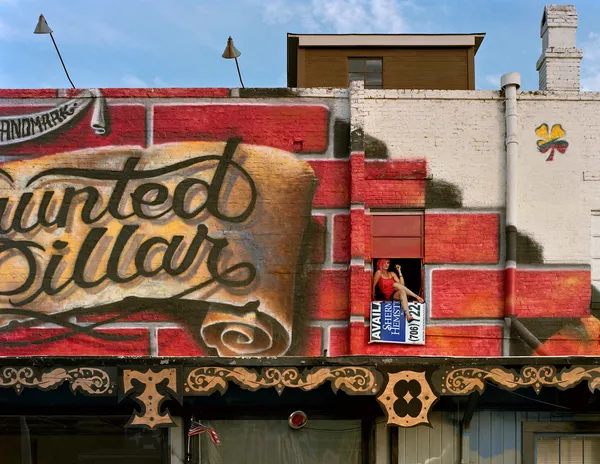 Andrew Moore, Stevie at the Haunted Pilar, 2014