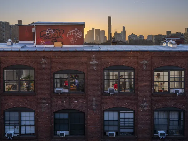 Gail Albert Halaban, Landline, Taffe Brooklyn, 2026