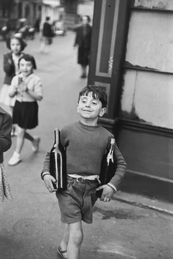 Henri Cartier-Bresson, Rue Mouffetard, 1954