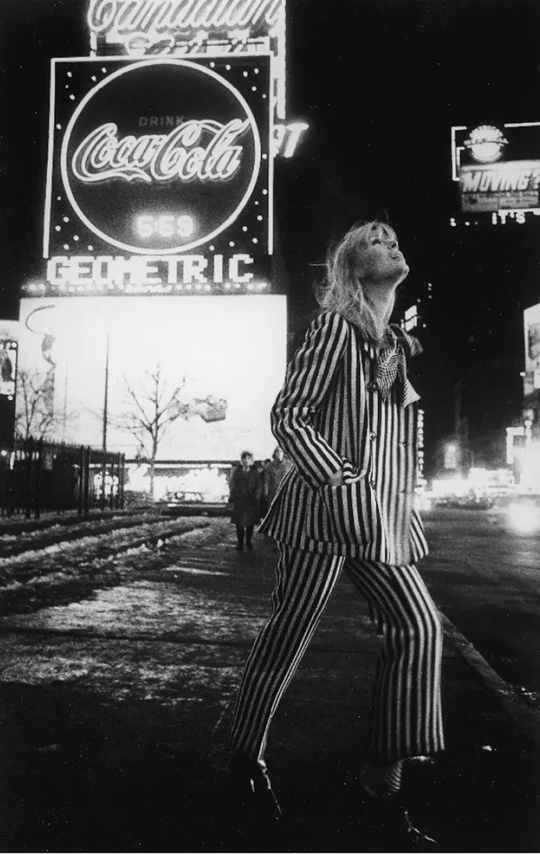 Steve Schapiro, Nico in Times Square