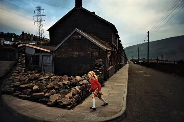 Bruce Davidson, Wales (girl in red sweater), 1965