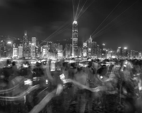 Matthew Pillsbury, The Harbor at 8pm, Hong Kong, 2016( TV16032)