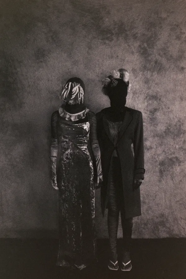 Chris Millsapp, Estranged Siblings