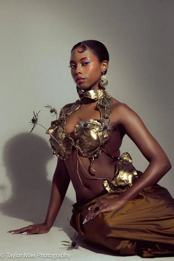 Taylor Mae, Zee, 2025