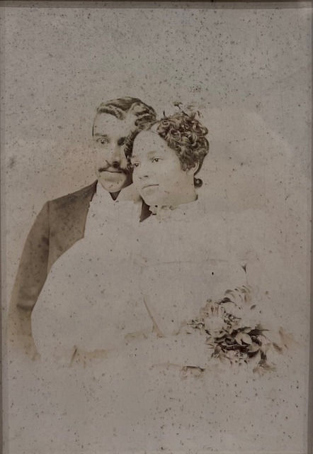 J. P. Ball Newlywed Couple, Helena, MT Carte de visite Image: 5 1/4 x 3 5/8 in. (13.34 x 9.21 cm) Frame: 13 1/4 x 10 3/8 x 1 1/4 in. (33.66 x 26.35 x 3.18 cm)