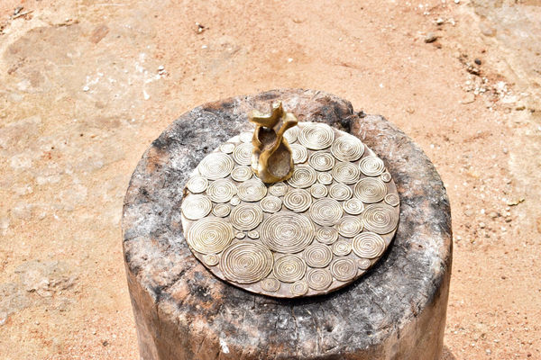 Bisila Noha, The one who paved the way (an homage to Princess Elizabeth Oluwu), 2025