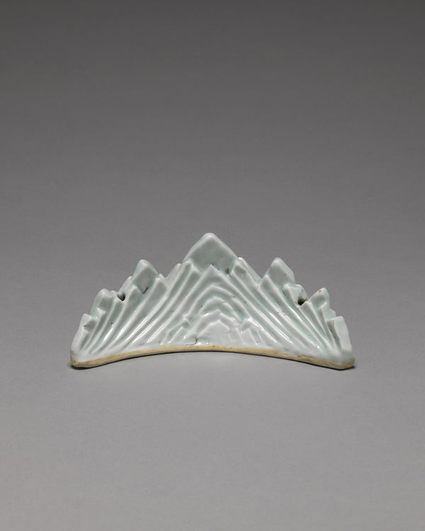 Unknown, Joseon Dynasty (1392–1897), Dual Functioning Brush Rest and Water Dropper, 19th century