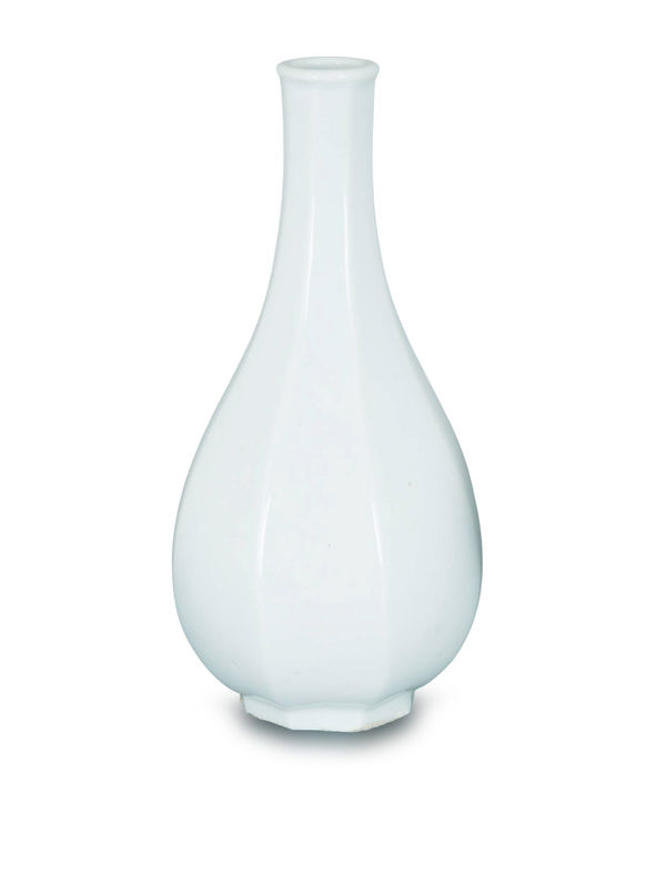 Han Ik-hwan, Faceted Bottle, 1980s