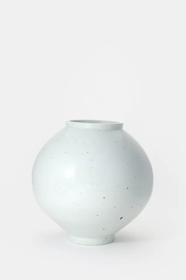 Shin Chul, Moon Jar, 2025