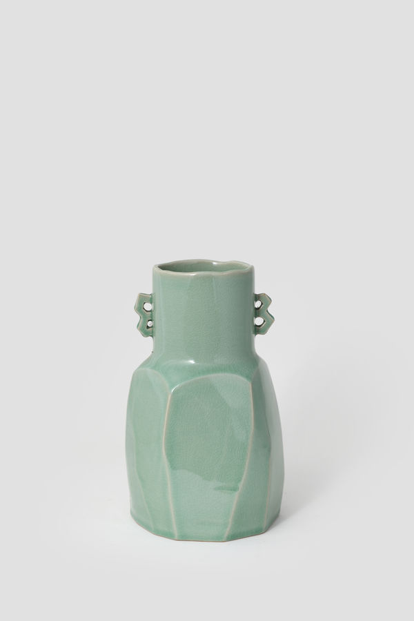Shin Sang-ho, Faceted Celadon Jar, 1991