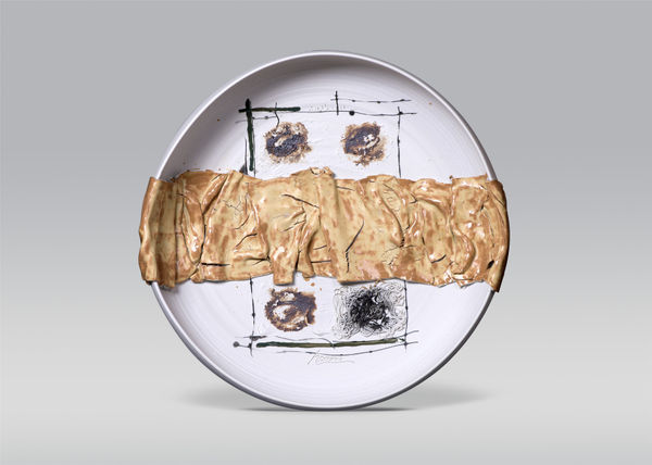 Bai Ming 白 明, Perfection with Defects《⼤成若缺》, 2015