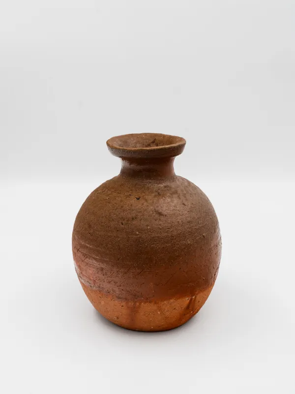 Togaku Mori b. 1937 Vase Signed tomobako, inside lid bizen stoneware 7 x 6 in