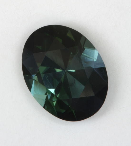 Gray green Oval 1.20 ct