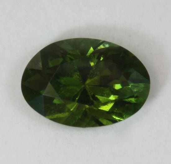 Green Oval 0.90 ct
