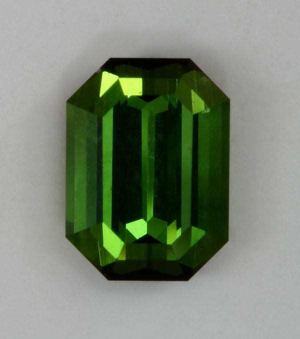 Green Emerald Cut 1.24 ct