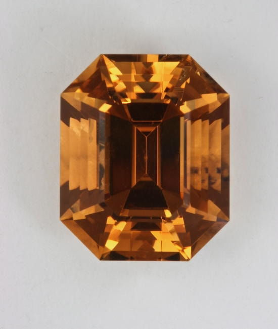 gold Emerald Cut ut 5.34 ct