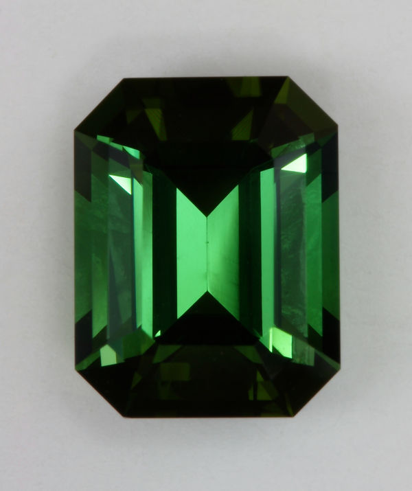 Green Emerald Cut 2.66 ct