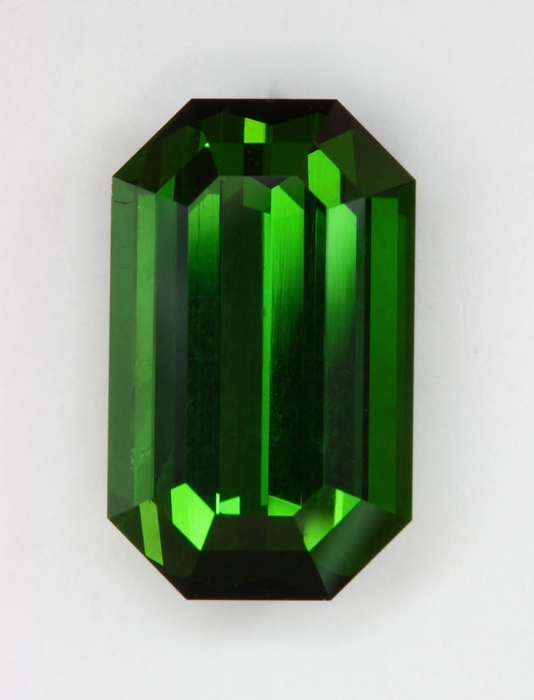 Green Emerald Cut 6.19 ct