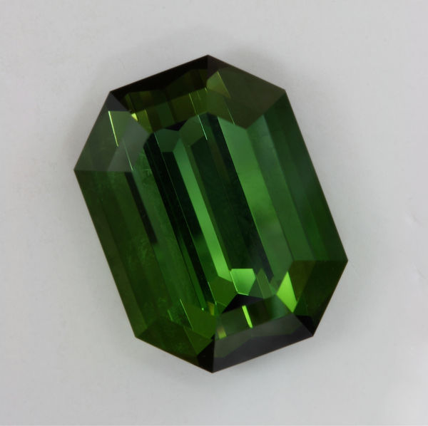 Yellow Green Emerald Cut 14.28 ct