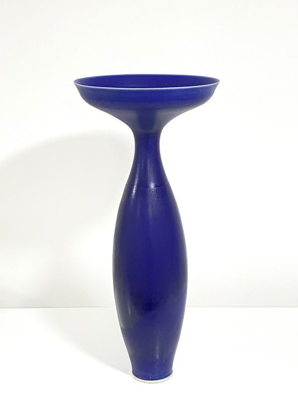 Anna Silverton, Porcelain vase, 2023