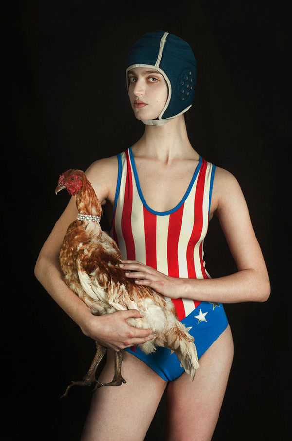 Romina Ressia, The Woman and the Hen, 2015