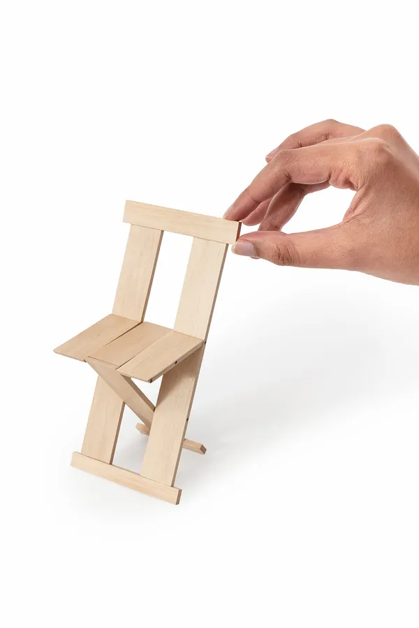 Miniaturas Baraúna, Miniatura Cadeira Frei Egídio 1:6