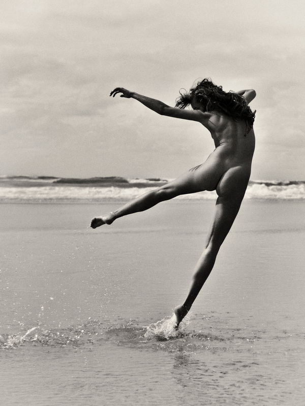 Neeltje de Vries, MUSTANG