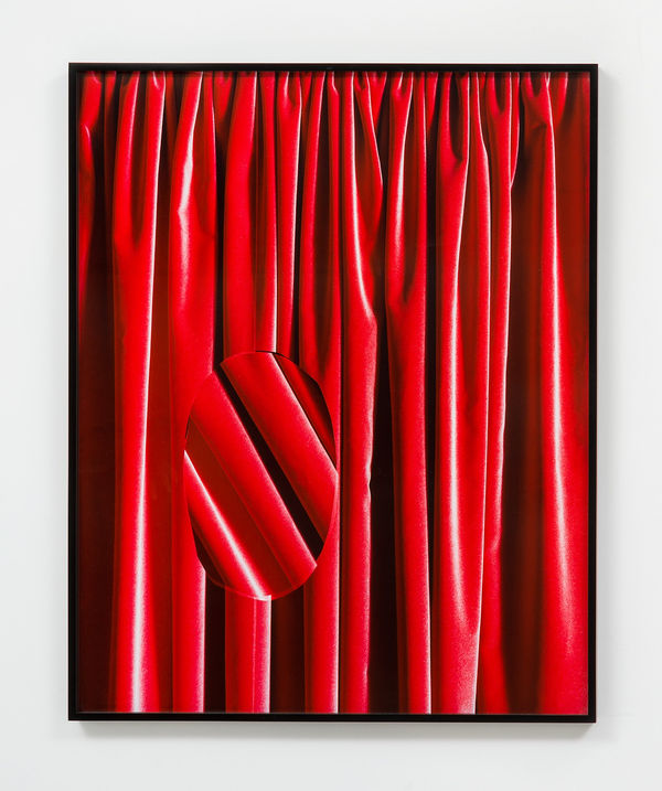 Hannah Whitaker, Curtain Glitch, 2015
