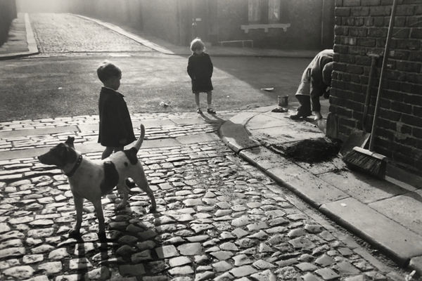 Sirkka-Liisa Konttinen, Mending the Pavement, Byker, 1969