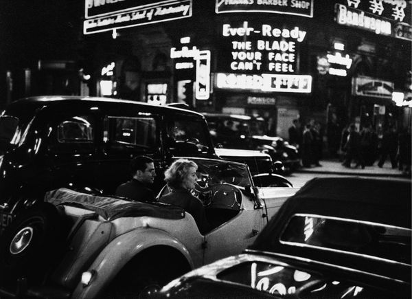 Bert Hardy, Busy Streets, Piccadilly, London, 1953