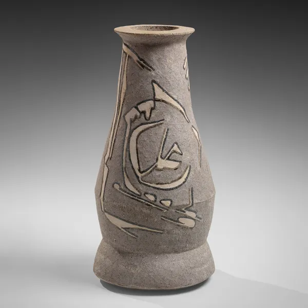 KAMODA SHŌJI, Tall elongated vase with curvilinear calligraphic patterning in white clay inlays, 1974