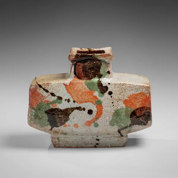 KAWAI KANJIRŌ, Flattened wide rectangular vessel with raised mouth decorated with sançai glazing, ca. 1960