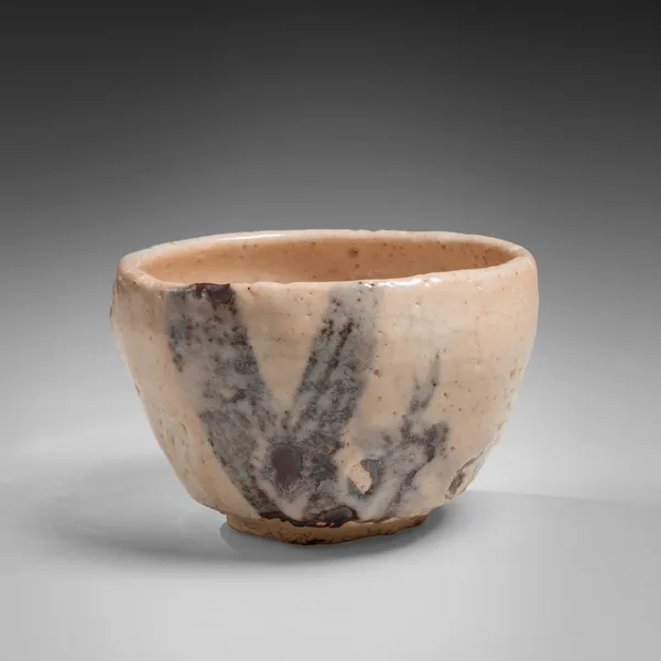 OKABE MINEO, E-Shino-glazed round teabowl with iron-oxide underglaze patterning, 1962