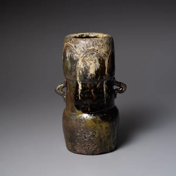 TANAKA SAJIRŌ, Korean Karatsu vase with paired lugs and tall columnar neck, 1985