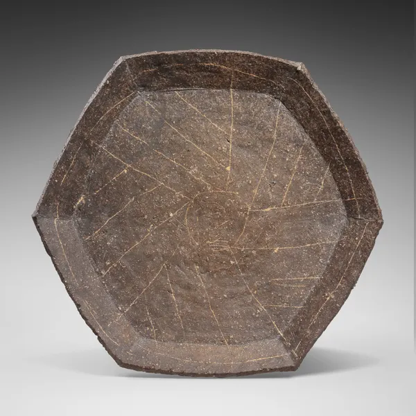 KAMODA SHŌJI, Hexagonal platter with inlaid linear patterning, 1968