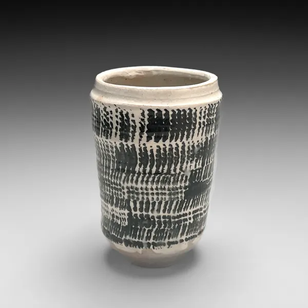 ISHIGURO MUNEMARO, Small cylindrical vessel with black rope-patterning design on white ground, Late 1940s-50s