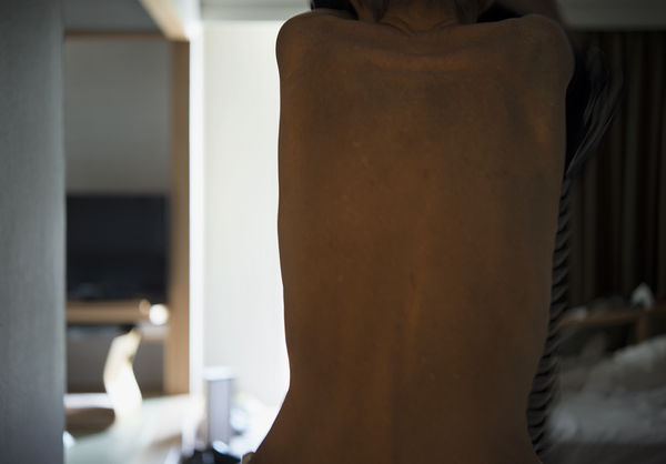 My Mother Repeatedly Trying to Take a Shower at the Hotel in Hakone